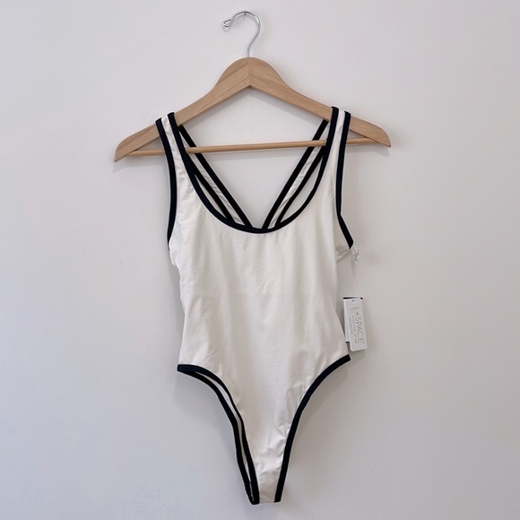 L Space Swimsuit One piece Womens Ebony White Beachwear Cream Classic Swimsuit 6 - Picture 12 of 12